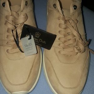 Trainers in a combination of materials with tumble